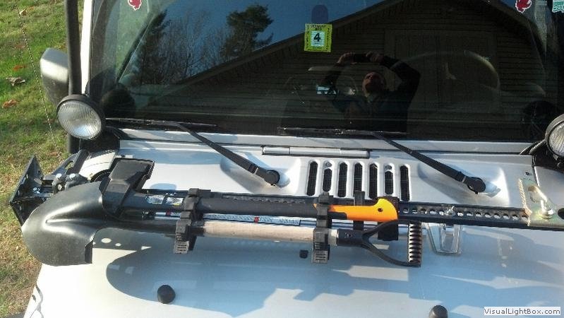High lift hood mount jeep